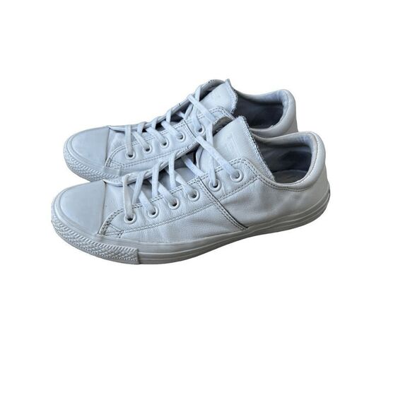 Chuck Taylor All Star Leather White size sneakers size 10 - Picture 2 of 9